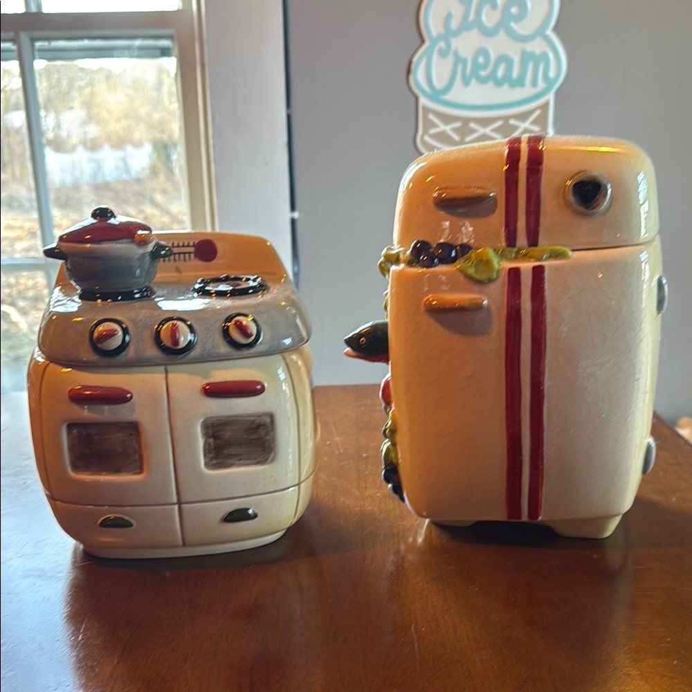 Cookie Jar set: Stove and Refrigerator